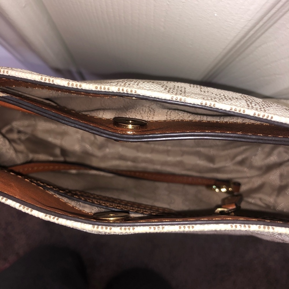 Michael Kors Purse - Picture 5 of 6